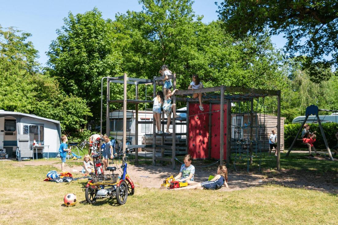 Вилла Chalet 'T Rijsterbos Op Camping Met Zwembad! Экстерьер фото